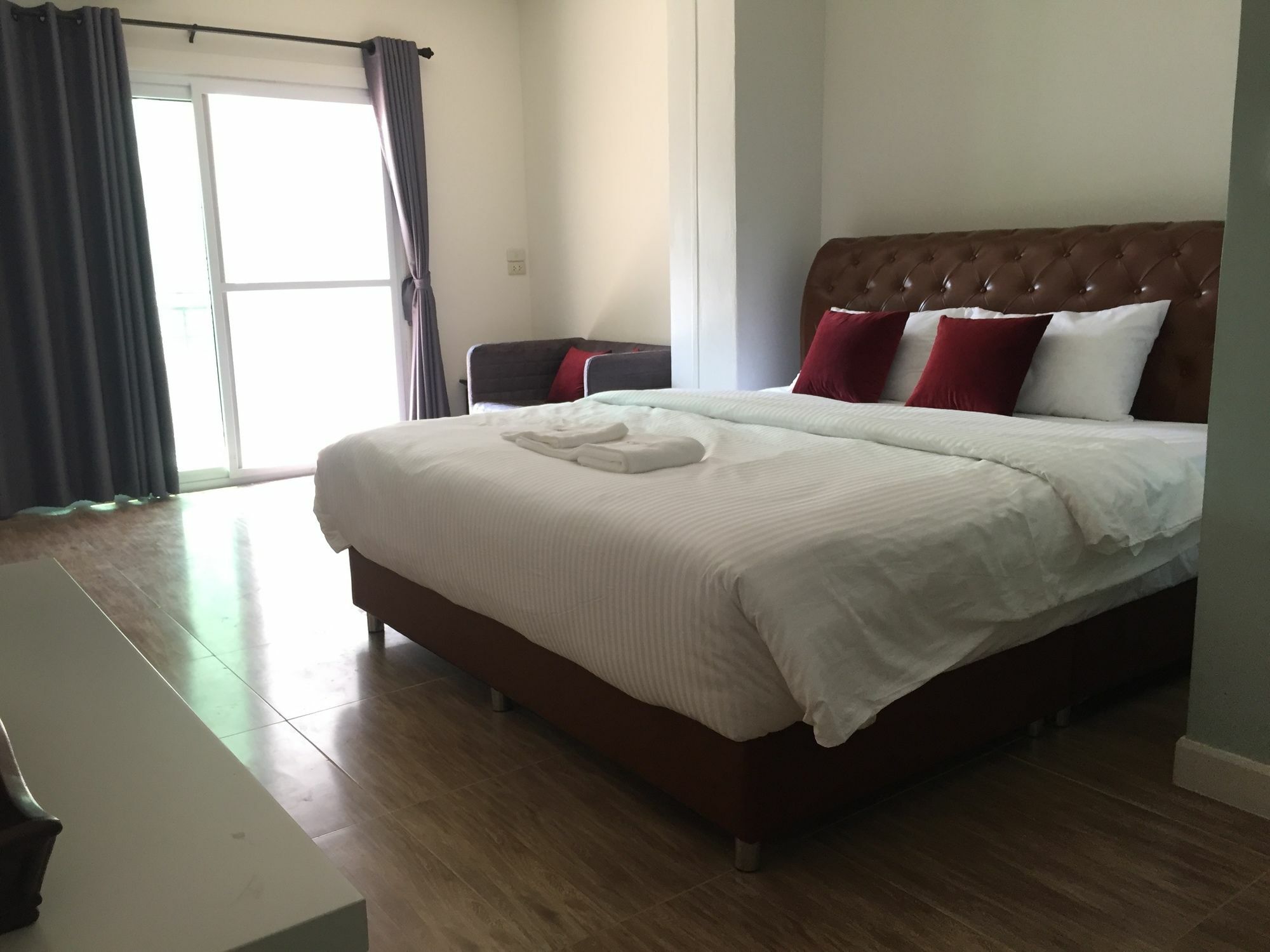 Anna Residence Jomtien Beach Exteriör bild
